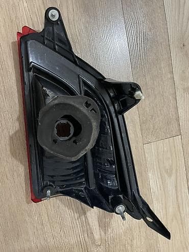 led h7: Задний левый стоп-сигнал Subaru 2018 г., Б/у, Оригинал — 2