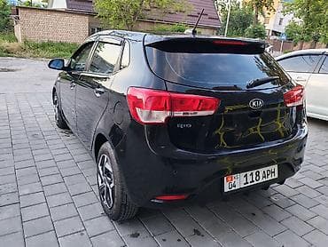outback 2017: Kia Rio: 2017 г., 1.6 л, Автомат, Бензин, Хэтчбэк — 2