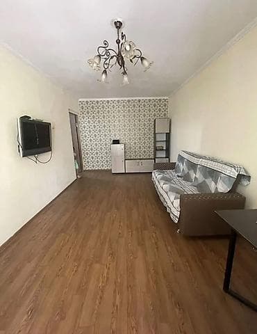 Батирлер: 1 бөлмө, 32 м², 3-мкр 104-серия, 2 кабат, Косметикалык оңдоо — 2