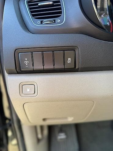 v class: Kia Carnival: 2020 г., 2.2 л, Автомат, Дизель, Минивэн — 8