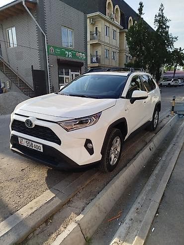 Toyota RAV4: 2019 г., 2.4 л, Автомат, Гибрид