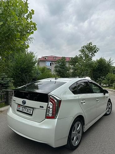 ключи приус: Toyota Prius: 2014 г., Гибрид, Хэтчбэк — 4