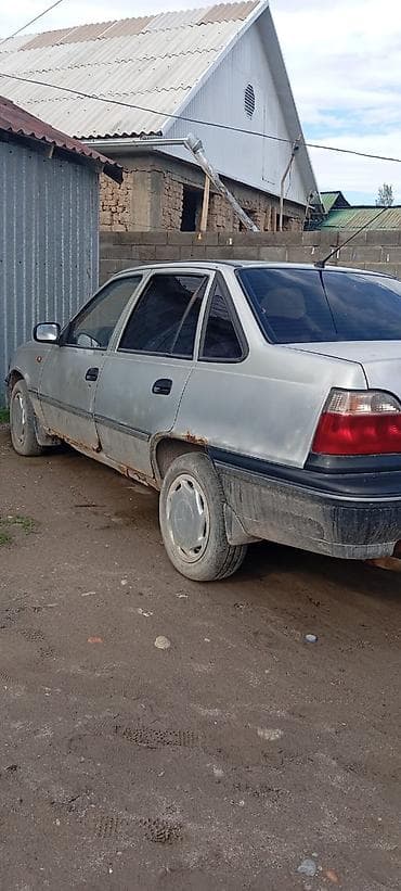 Daewoo Nexia: 2009 г., 1.6 л, Механика, Бензин, Седан