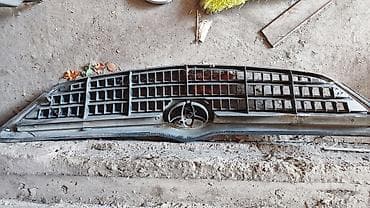 Автозапчасти: Решетка радиатора Toyota 2003 г., Б/у, Оригинал — 2