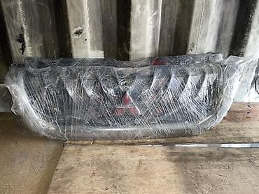 Решетка радиатора Mitsubishi Б/у, Оригинал at lalafo.kg Решетка радиатора Mitsubishi Б/у, Оригинал