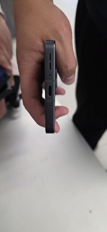 ipnone 13: OnePlus 13R, 512 ГБ, цвет - Черный, 1 SIM, 2 SIM — 4
