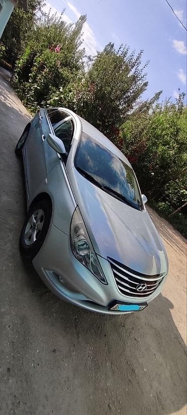 Hyundai Sonata: 2011 г., 2 л, Автомат, Бензин, Седан — 1