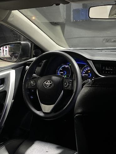 тойота королла 2021: Toyota Corolla: 2020 г., Гибрид, Седан — 6