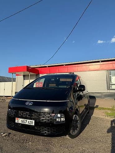 бар авто: Hyundai Staria: 2023 г., 3.5 л, Автомат, Газ, Вэн/Минивэн — 6