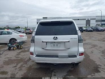 Lexus GX: 2023 г., 4.6 л, Автомат, Бензин — 6