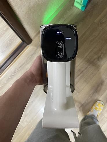 aura roboclean: Вертикальный аккумуляторный пылесос Midea - Беспроводной, легкий — 3