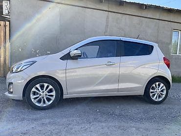 Продажа авто: Chevrolet Spark: 2019 г., 1 л, Вариатор, Бензин, Хэтчбэк — 4