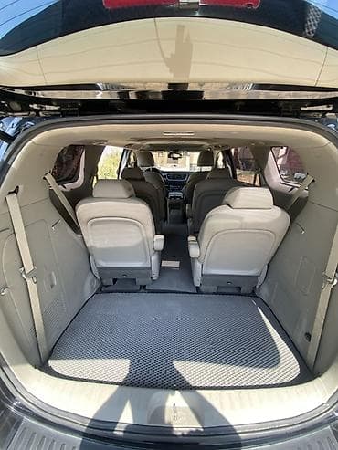 b class: Kia Carnival: 2019 г., 2.2 л, Автомат, Дизель, Минивэн — 9