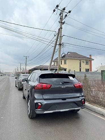 матиз багажника: Kia Niro: 2019 г., 1.6 л, Автомат, Гибрид, Кроссовер — 4