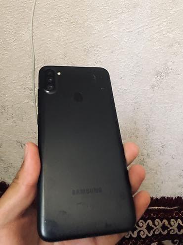 apple iphone: Samsung Galaxy A11, Б/у, 32 ГБ, цвет - Черный — 1