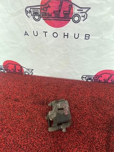 step rf3: Задний левый суппорт Toyota Б/у, Оригинал, Япония — 1