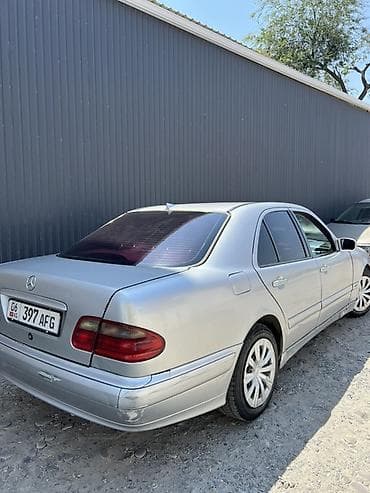 спринтер короткий: Mercedes-Benz E-Class: 2002 г., 2.2 л, Механика, Дизель, Седан — 2