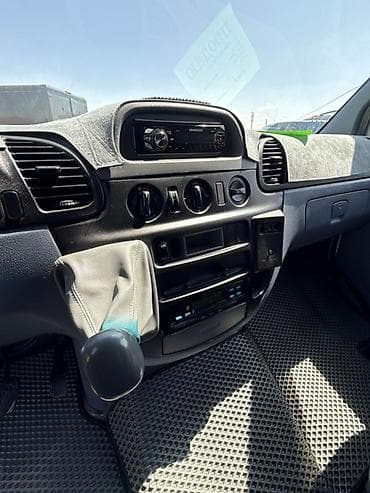 форостер 2002: Mercedes-Benz Спринтер: 2002 г., 2.2 л, Механика, Дизель, Фургон — 6