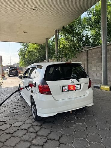 прямоток на фит: Honda Fit: 2006 г., 1.3 л, Автомат, Бензин, Хэтчбэк — 3