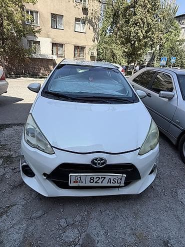 ключ приус: Toyota Prius C: 2016 г., 1.5 л, Вариатор, Гибрид, Хэтчбэк — 7