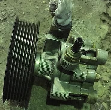 Гур насос 
гидронасос Lexus Gx470