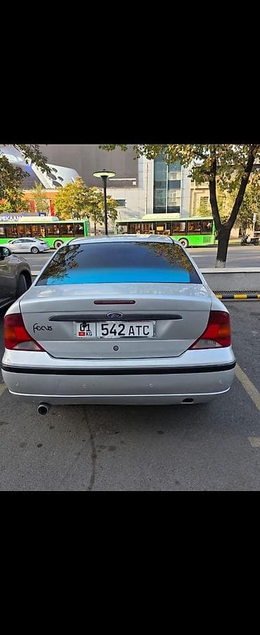 e class: Ford Focus: 2003 г., Седан — 2