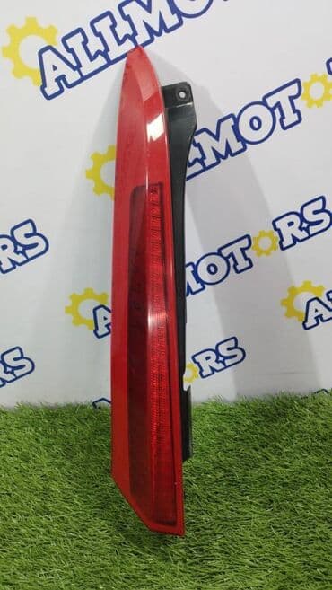 Volvo XC90 T6 v-2.9 2003 год, задний левый катафот