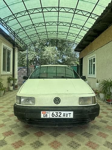 Унаа: Volkswagen Passat Variant: 1990 г., Универсал — 2