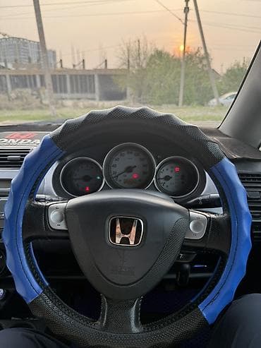 Унаа сатуу: Honda Fit: 2003 г., 1.5 л, Автомат, Бензин, Хетчбек — 8