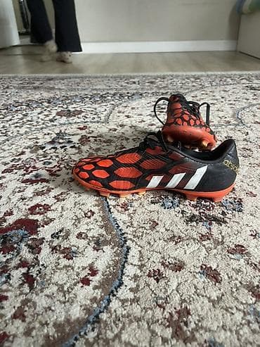 nike react: Состояние отличное Футбольные бутсы Adidas (модель Predator/Instinct — 2