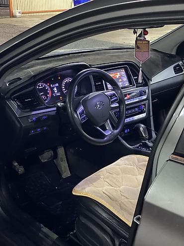 camry 2 2: Hyundai Sonata: 2018 г., 2 л, Автомат, Газ, Седан — 7