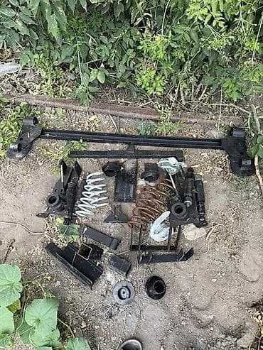 Автозапчасти: Комплект на плавающию кабину КамАЗ 
Заводской — 1