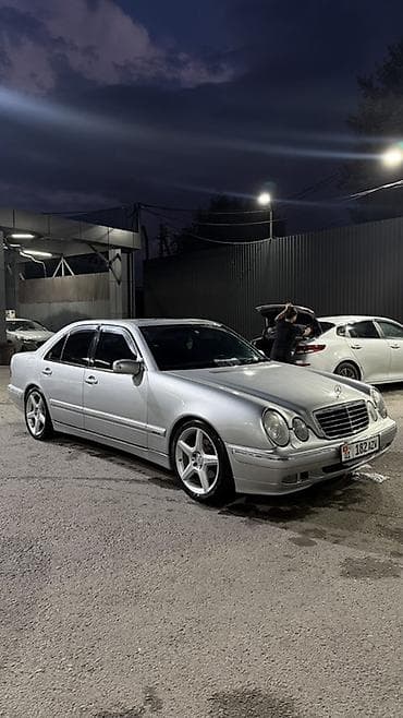 Mercedes-Benz E-Class: 2001 г., 4.3 л, Автомат, Бензин