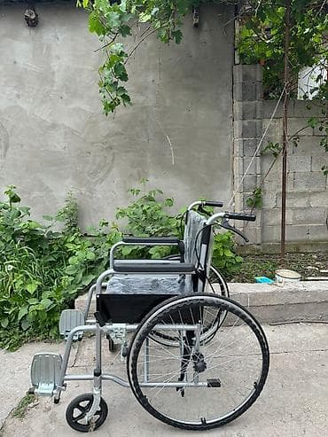 одежды для малышей: Инвалидная коляска с ручным приводом - Раскладная стальная рама — 1