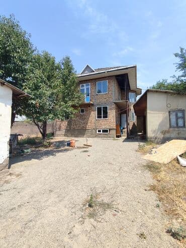 прадаю дом калыс ордо: Дом, 180 м², 6 комнат, Собственник — 2