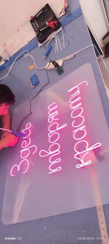 заказать адресную табличку на частный дом: Обьемные буквы, лайтбоксы, уличные и внутренние таблички, наклейки на — 22