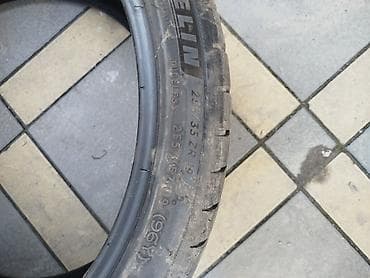 Транспорт: Летние шины R19, бу 2 шт. 2 шт размер 225/40/ZR19 Kumho. 3 тысяч за — 2