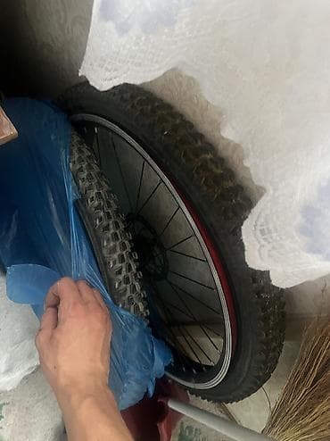 passat variant: В комплекте есть перед колесо в сборе без камеры есть комплект резины — 7