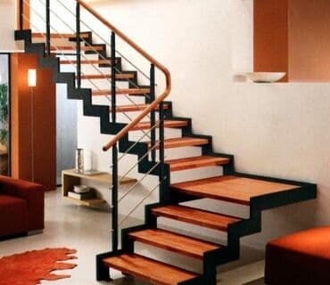 айнек буу: Темир тепкич Жеке менчик үй үчүн, Тепкичтин формасы: Г-сымал, Стиль: Классикалык — 9