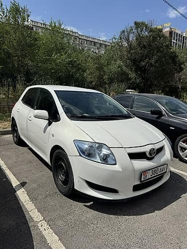 каптива 2008: Toyota Auris: 2008 г., Механика, Бензин, Хэтчбэк — 2