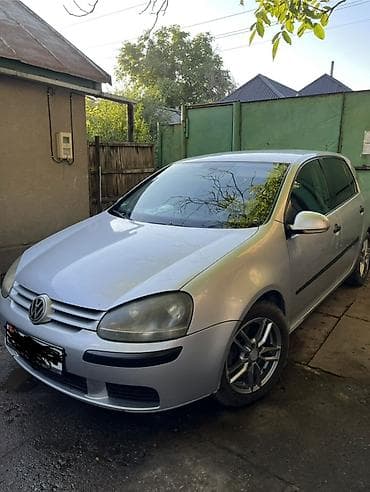 Унаа сатуу: Volkswagen Golf V: 2004 г., 1.6 л, Кол менен иштөөчү, Хетчбек — 1