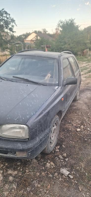 Volkswagen Golf: 1993 г., 1.6 л, Механика, Бензин, Хэтчбэк at lalafo.kg Volkswagen Golf: 1993 г., 1.6 л, Механика, Бензин, Хэтчбэк