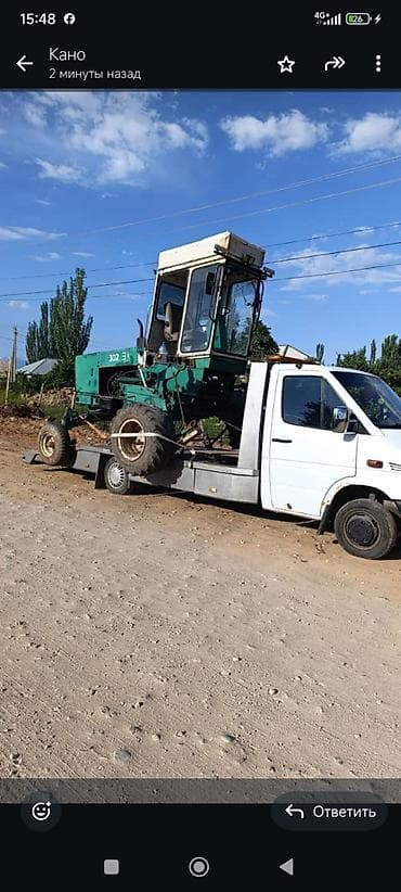 Самоходный зерноуборочный комбайн/жатка (серия 302) на колесном ходу