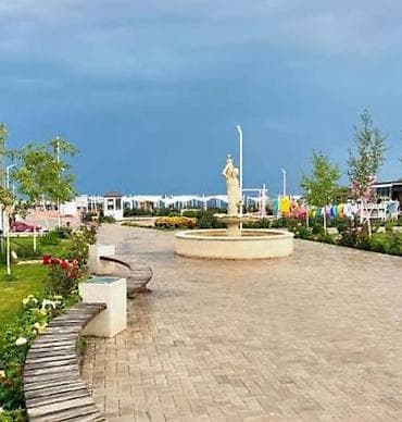 голубой иссык кул: Курортная локация на берегу Иссык‑Куля - Ухоженная набережная с — 2