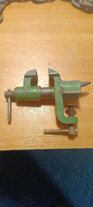 Отличное состояние. настольные тиски, предназначенные для надежной