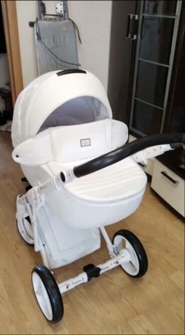 машина на пульте управления для катания детей: Коляска, Б/у — 8