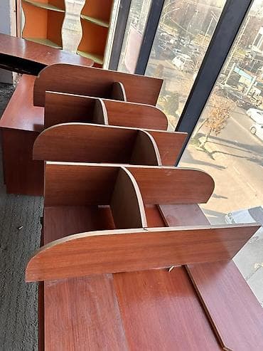 Офисная полка, Б/у, ЛДСП, цвет - Коричневый at lalafo.kg Офисная полка, Б/у, ЛДСП, цвет - Коричневый