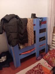 одежда оптом дордой: Двухъярусная детская кровать, Б/у, Другой материал, цвет - Голубой — 3