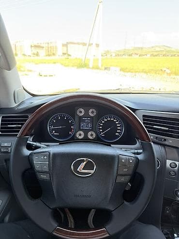 бутка на газ 52: Lexus LX: 2009 г., 5.7 л, Автомат, Газ, Внедорожник — 9