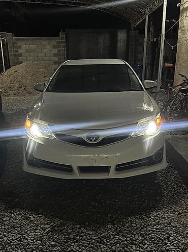 Toyota Camry: 2014 г., 2.5 л, Автомат, Бензин, Седан at lalafo.kg Toyota Camry: 2014 г., 2.5 л, Автомат, Бензин, Седан